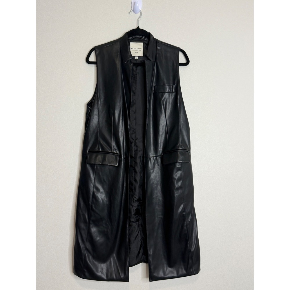 Bagatelle Collection Women's Black Faux Leather Longline Open Front Vest  Medium